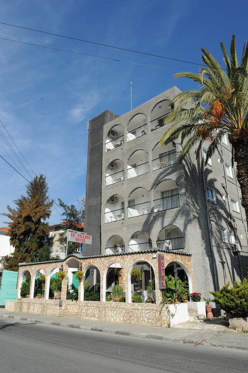 Le Village Hotel Limassol Exteriör bild